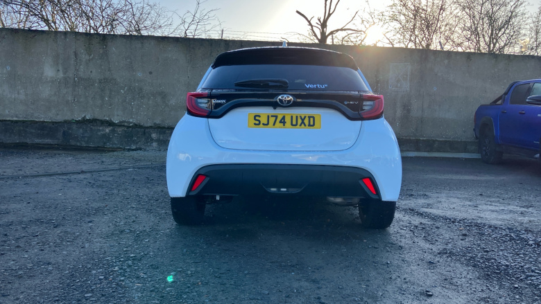 Toyota Yaris 1.5 Hybrid Design 5dr CVT Hybrid Hatchback